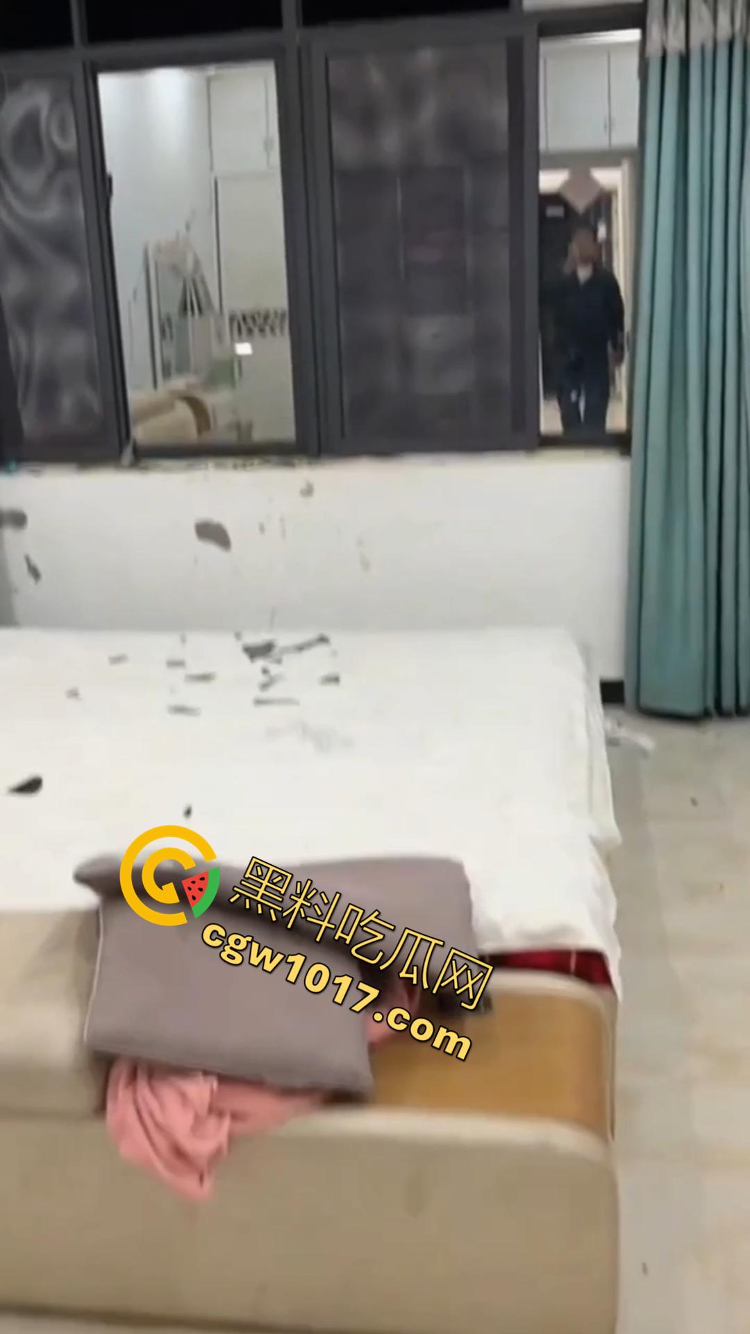 安徽亳州赵桥乡爆炸惨案只因为村名非法烟花销毁失控造成!卢天庙小学附近的建筑坍塌受损不一 造成4人重伤!-4