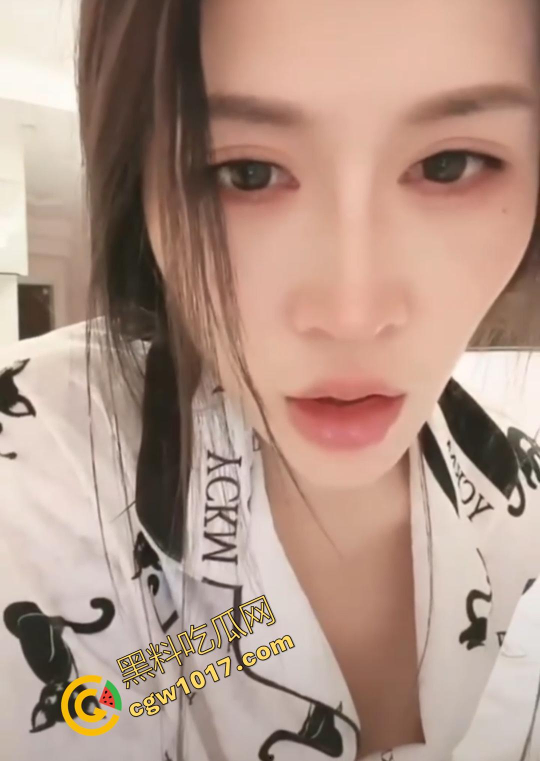 快手抖音网红最刺激走光集锦,暴露美穴美乳,惊艳贴身拍摄,性感迷离,眼力挑战,满足所有视觉欲望!-6