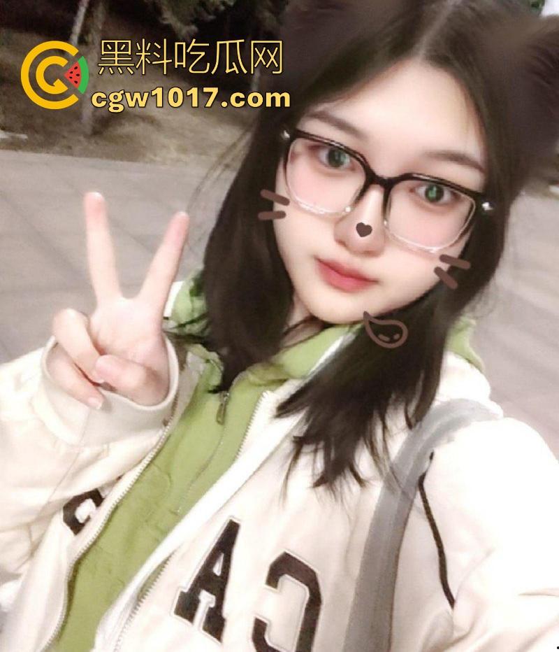 浙江电工职业学院【王羽希】相貌平平却有着极其旺盛的性欲,为了发泄性欲给炮友转账花钱,年纪轻轻的淫骚母畜!-3