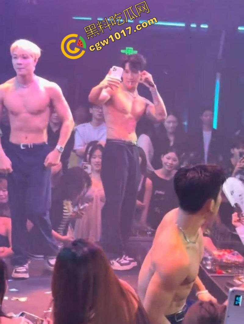 KTV会所少爷秘密训练:帅哥们的全能“修罗场”!只唱歌不够,绝技齐飞、话术奇口,为客人献身,舍命演绎“极乐餐”!-3