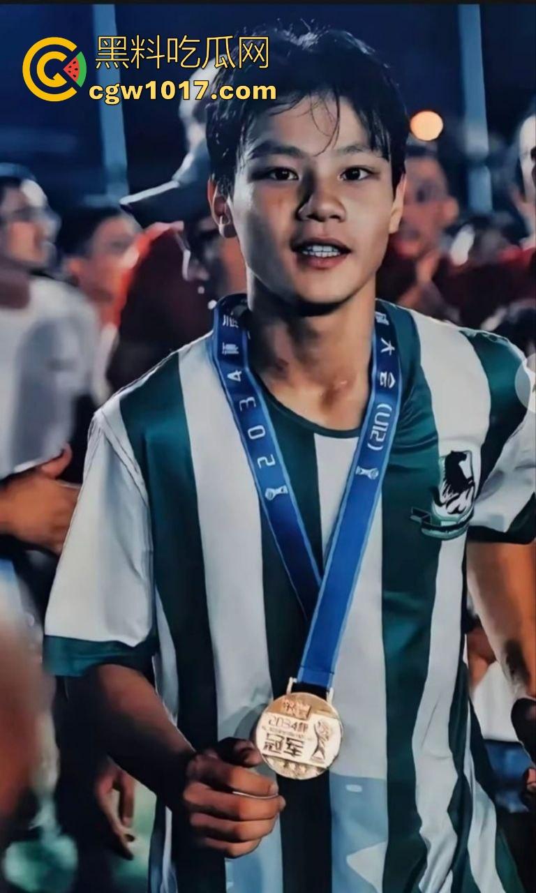 曾经被誉为国足未来的【詹景源】5P空姐黑料被曝!与32岁空姐的恋情,还组织5p淫啪,21秒完全露脸视频全网首曝!-20