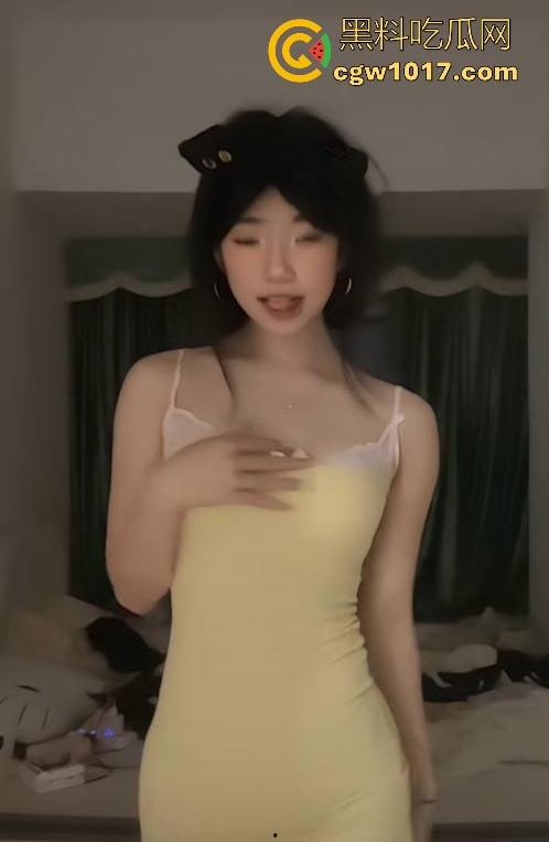 快手5.8万粉丝的精神小网红【林小桃】被金主调教爆操,真实露脸黑料私拍,小小的身体竟然藏着如此大的骚劲!-3