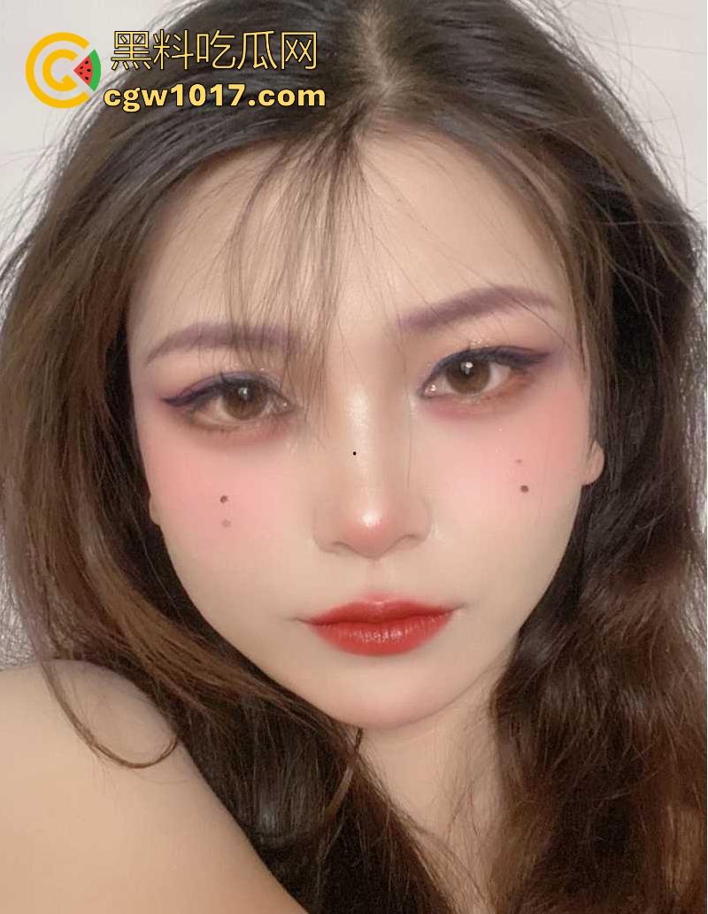 辽宁巨乳少妇【李文莹】出轨与情夫约炮拍劲爆淫片,全程露脸玩尽花式 ,被绿帽老公怒发网络曝光,老淫荡了!-2