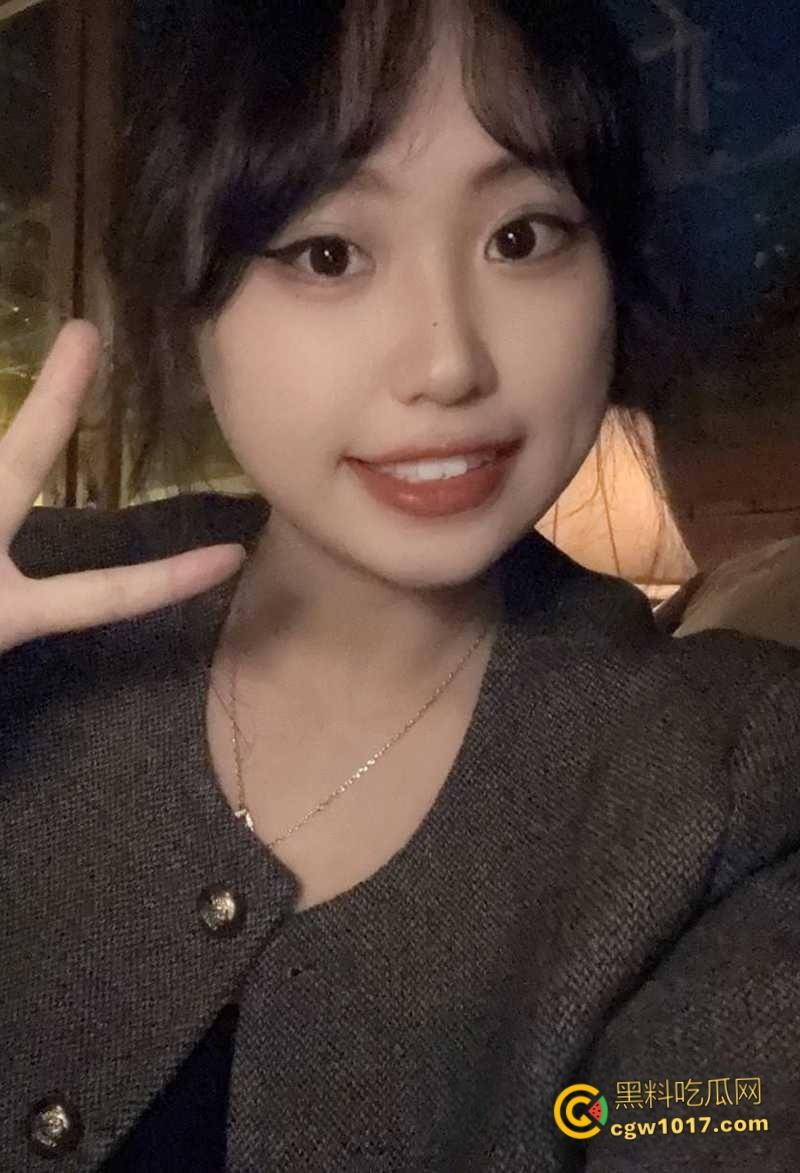 贵州爆乳嫩妹【张静玲】,手持身份证全裸自拍还债 ,浴缸岔腿揉穴自慰,巨乳晃到失焦,为了碎银甘当母狗!-2