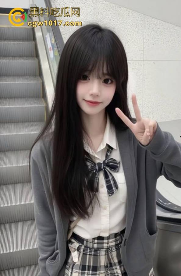 海角乱伦!不去上学的侄女托着我的手去逛街约会,酒足饭饱后带回酒店无套射出,后入猛插狂干把她治的服服帖帖!-2