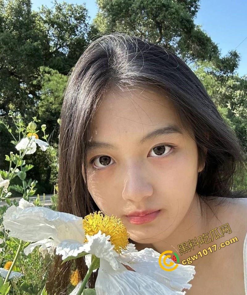 安徽阜阳师范大学眼镜妹【刘婷婷】被前男友曝光:口活深喉,吞精无限,狂野骑乘神情迷离,撼动人心!-2