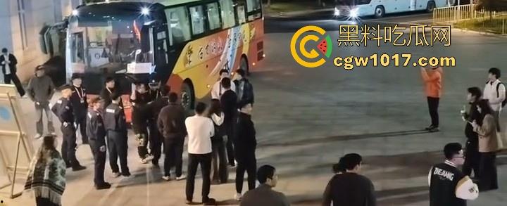 浙BA篮球联赛爆发大冲突!绍兴球队输不起,打完后还要打球员,真应了那句话,喝绍兴黄酒,打各地朋友!-9