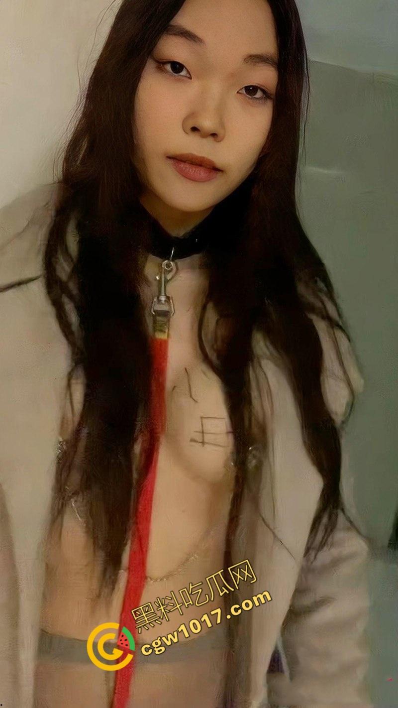 极品大学生母狗赤裸奔放,项圈乳夹齐舞,查小理大肆调教,白浊精液喷射满面,画面淫荡到炸裂!-2