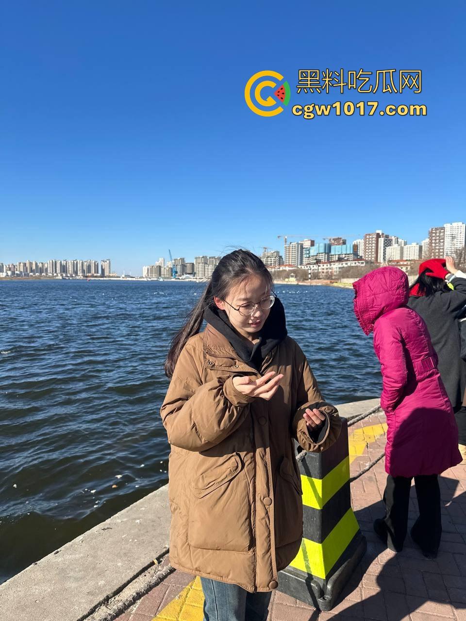 澳洲墨尔本大学清纯邻家【徐秀曼】极其淫荡反差,被学弟无套深插肥美肉鲍 ,学霸美女做爱非常淫骚!-3