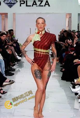 激情荷兰时尚展：裸露模特颠覆眼球，薄纱飘舞间激情四射，色情与高雅交相辉映，撩人心弦！-4