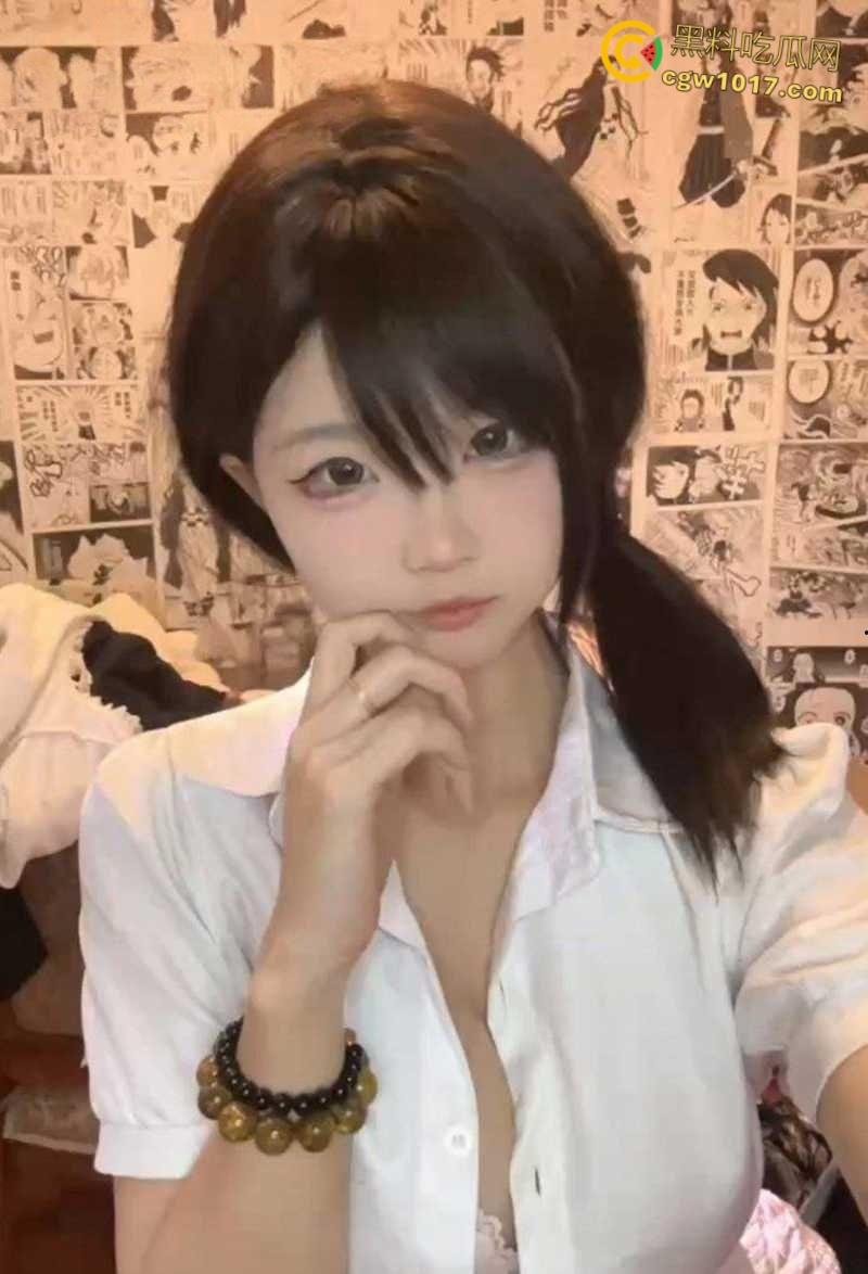 清纯学妹网黄【超级困】,顶级稚感神颜尤物,白衬黑丝摇奶狂舞,全裸漏乳掰穴挑逗,淫骚抠弄自慰狂摇 !-4