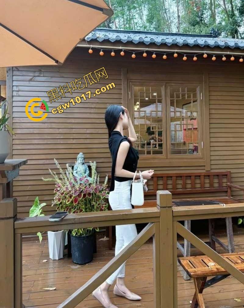 贵州人妻【陈嘉怡】肉欲视频曝光全网,肥臀乱颤奶波荡漾,春情迷离浪叫不断,粗屌深入湿穴狂操,欲火熊熊燃遍网络-12