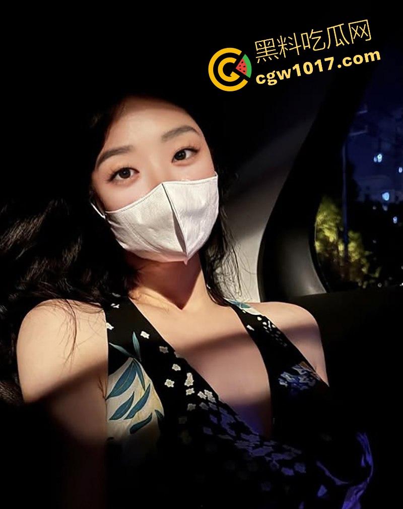 推特知名巨乳福利姬【olive】超淫新作流出,黑丝御姐开档诱惑,自慰狂怼小穴,淫水直流,性感魅力让人沉浸肉欲诱惑!-6