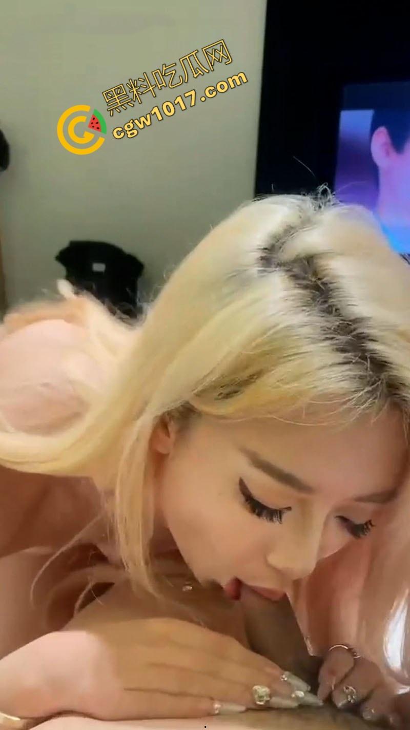 上海冷艳名媛夜夜被金主调教爽翻天:玲珑贵妇化身骚媚母狗,深喉肉搏,丰臀高撅,花心狂撞,欲仙欲死,极品尤物任君采撷!-5