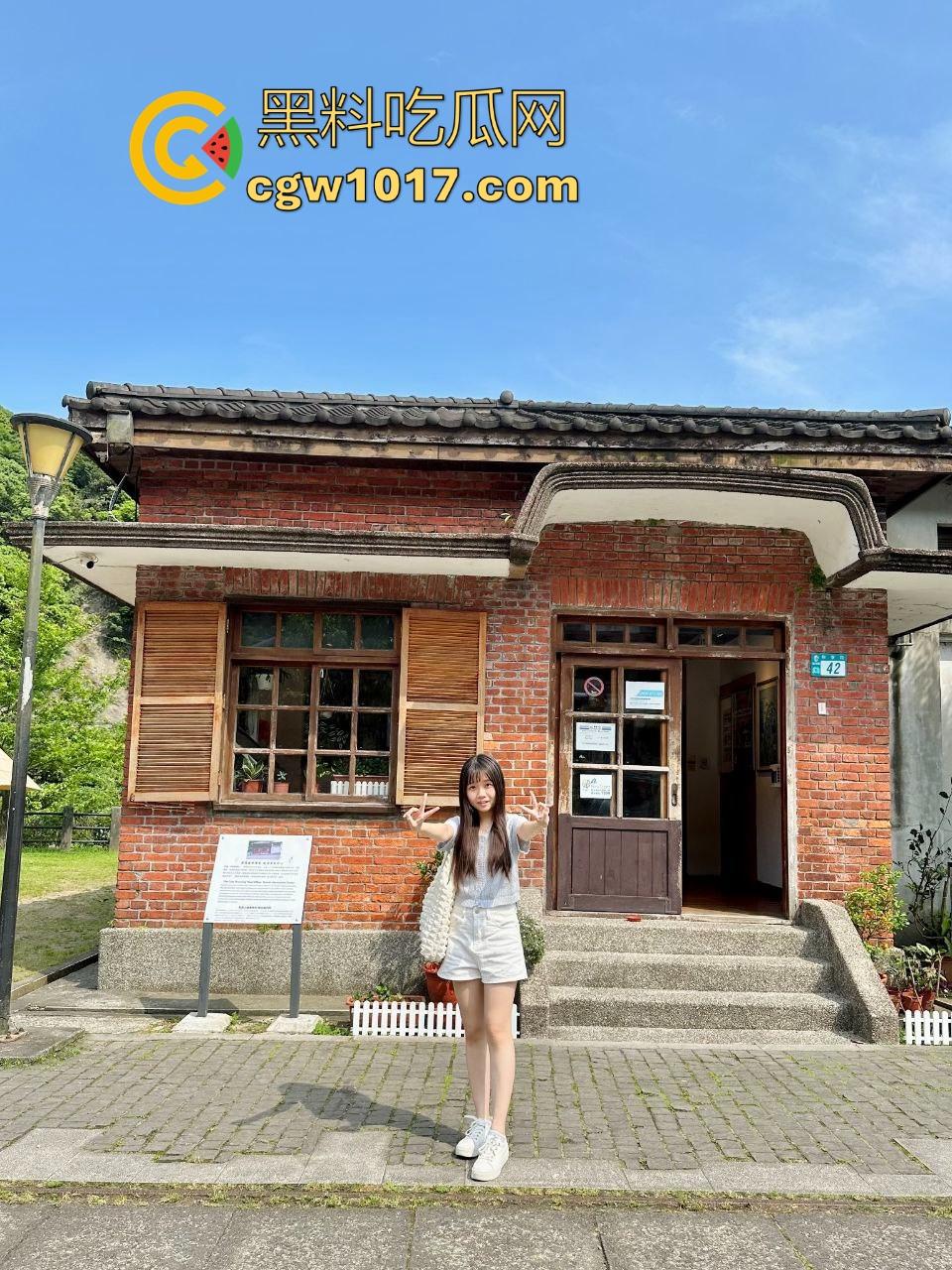 探探网聊3个月拿下极品小学妹,清纯可爱反差母狗,性爱口交技术一流,年纪轻轻花样挺多!-4