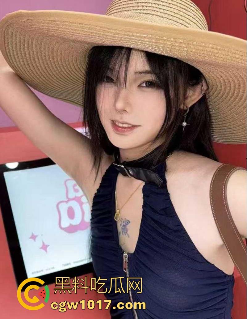 吃过的人都说好吃!抖音极品美女【天下第一小金金】晒淫照约大屌炮友解决生理需求,多毛骚穴被炮友狂干,嗦鸡巴老狠了!-3