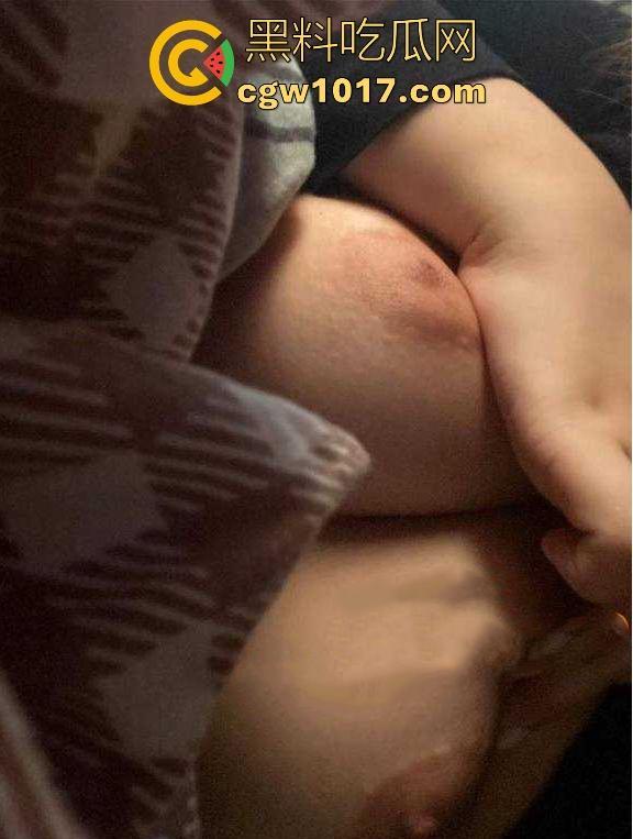 广东第二师范学院极品微胖女大【李紫枫】沉迷约炮性爱,微胖巨乳身材被体育炮友无情猛插,直喊爸爸求饶!-10