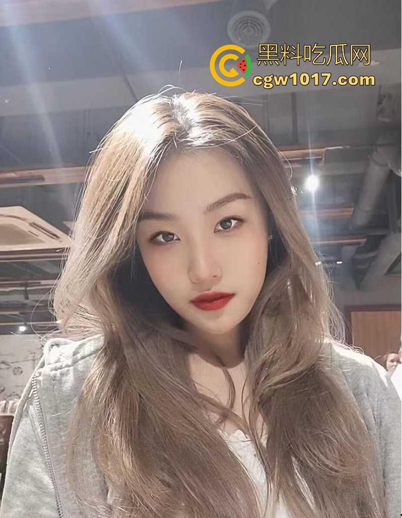 酒店幽会偷情出轨狂欢!年轻人妻母狗被情人猛攻骚穴,全程淫叫连连,不明所以的隔壁住客,以为是什么警报声了呢!-2