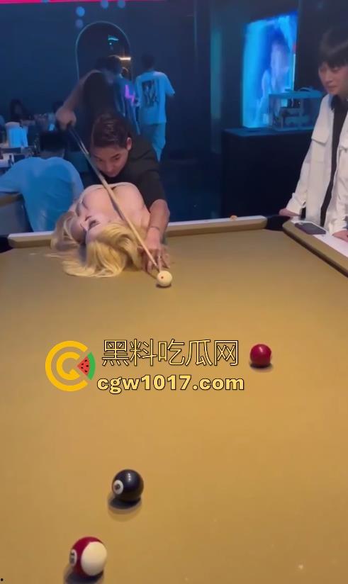 21世纪最伟大的职业台球助教！挽救了很多无知少女，也启蒙了很多少男，让我们好好重温一下那些经典名媛战役吧！-8