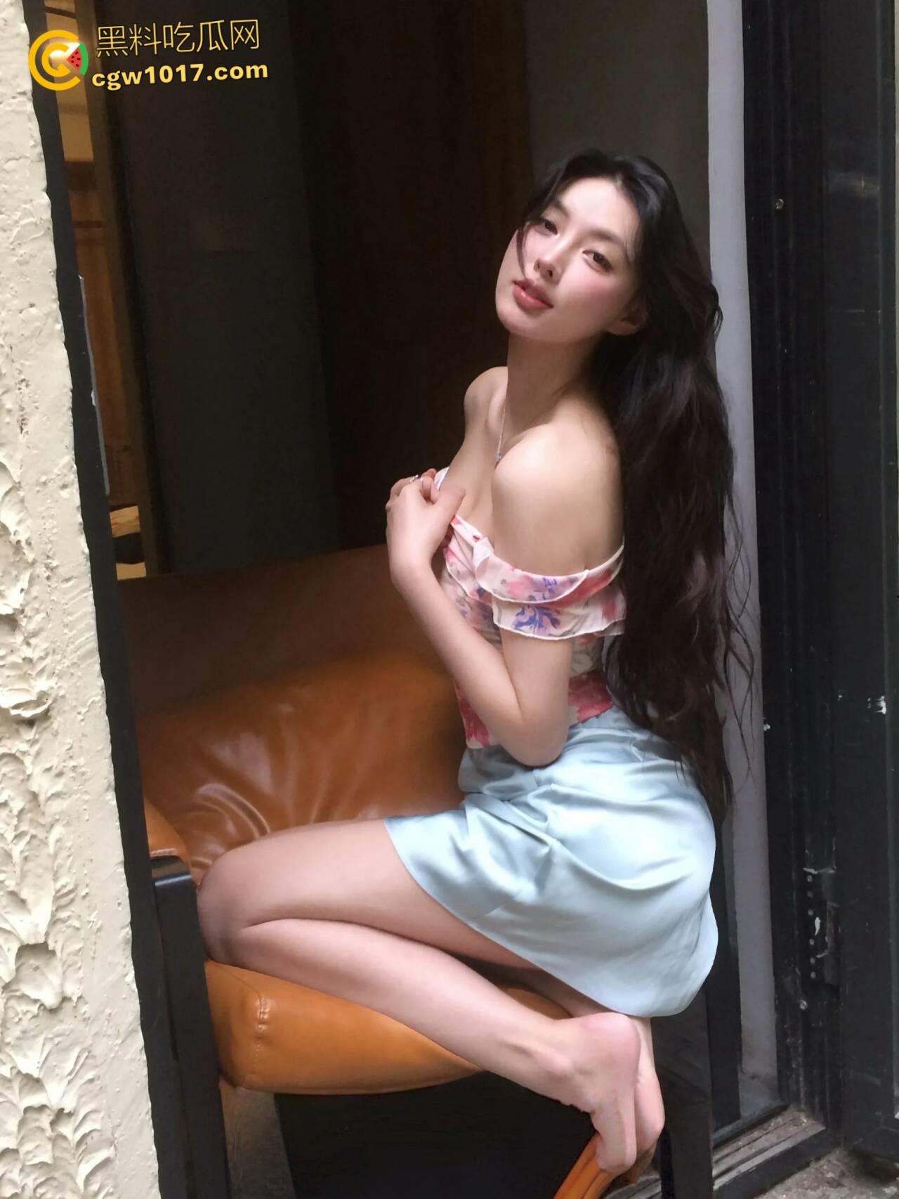 抖音百万颜值网红【王语会】,疑似得罪大哥被曝光私照,极品身材被对镜后入,绝美女神不过也是大哥的炮架子!-3