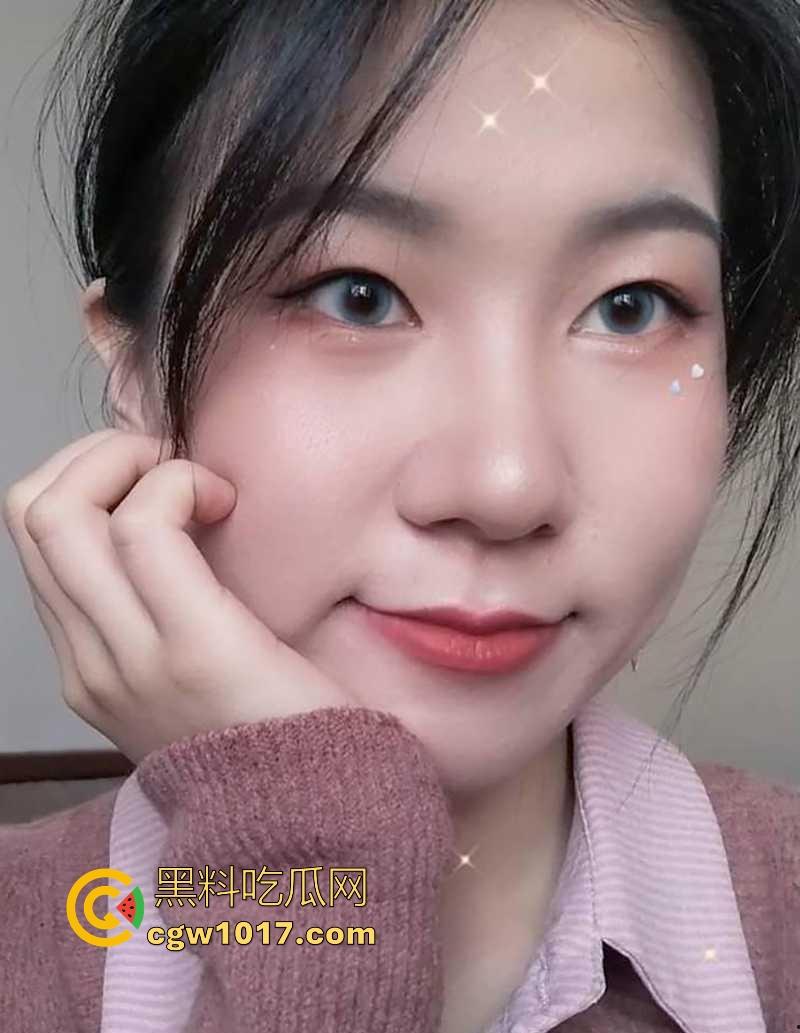 铁骑人妻社交平台专约3P起步4P起飞,号称公交不如我准点,老公天天戴绿帽都不知她是全城共享会员!-9