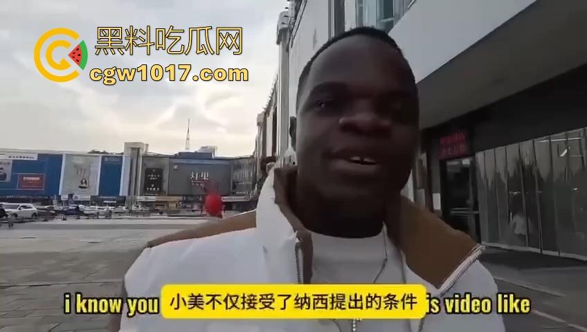 非洲黑猩猩挑战来中国相亲，没彩礼没样貌纯靠大屌跟黑皮肤加持，万万没想到啊，真有骚逼马桶排队送温暖啊！-5