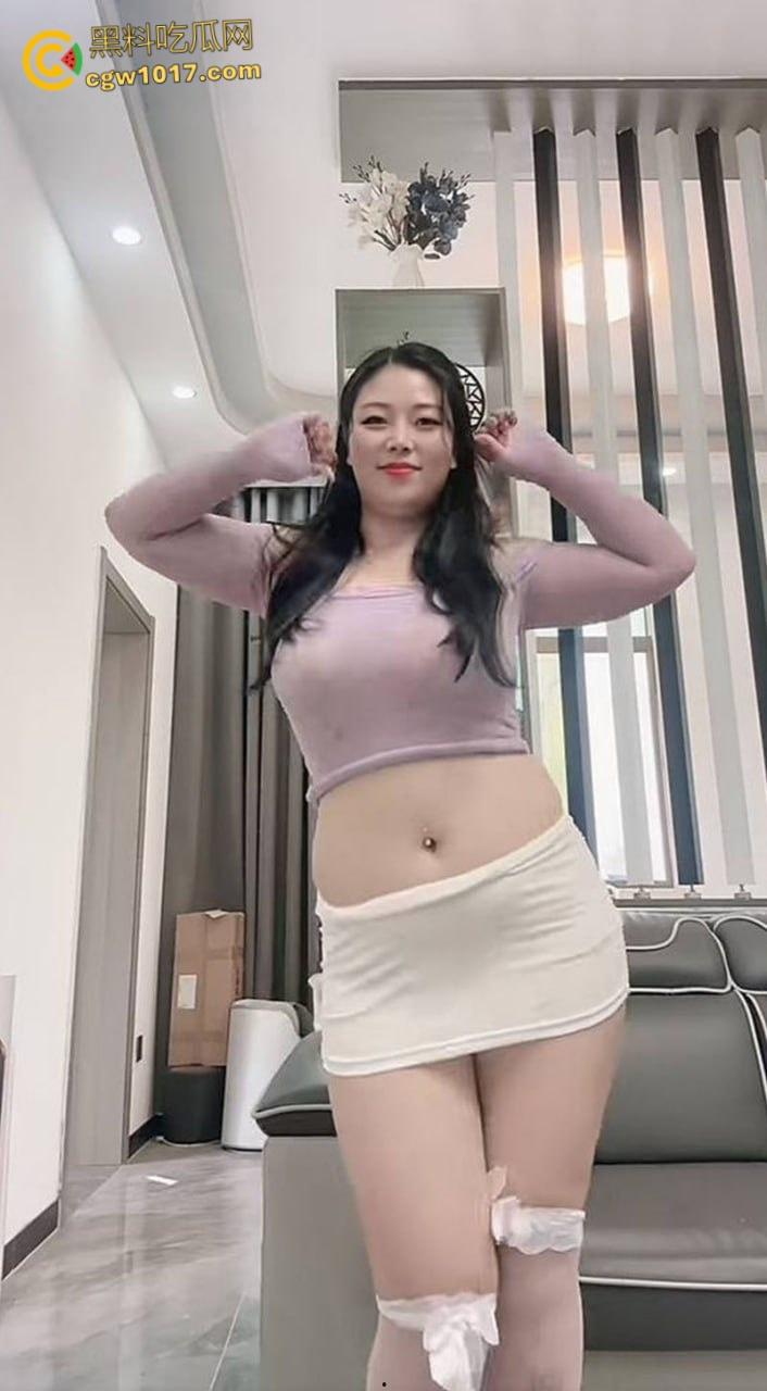 抖音百万网红【压寨夫人】,下海裸聊视频流出,微胖女神掰穴挑逗,假阳具狂插骚穴,淫荡本性暴露无遗 !-2