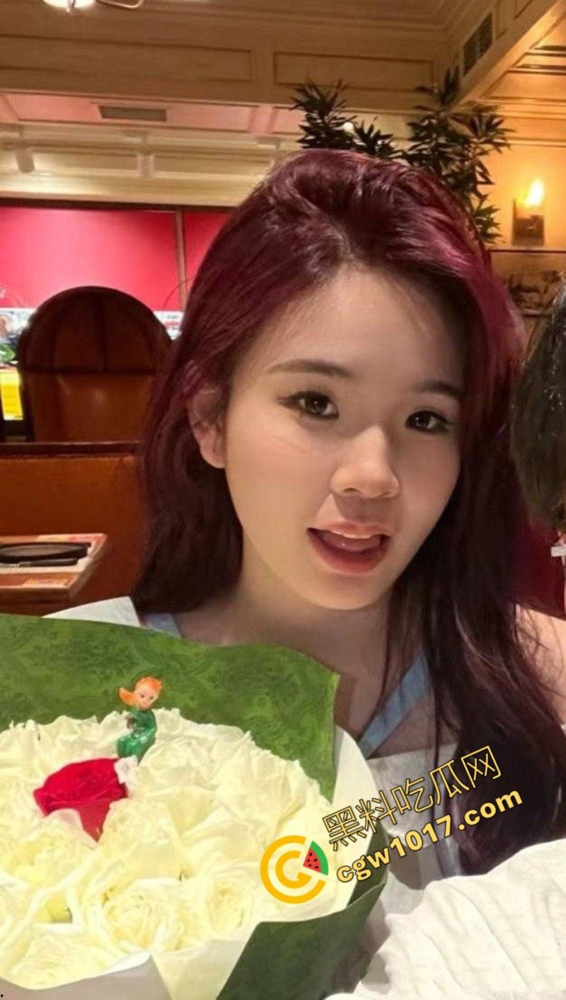 河北保定学生情侣激情视频曝光:深喉与翘臀齐飞,镜头火辣贴身捕捉每寸肉体交融,画面刺激直击原始欲望-3